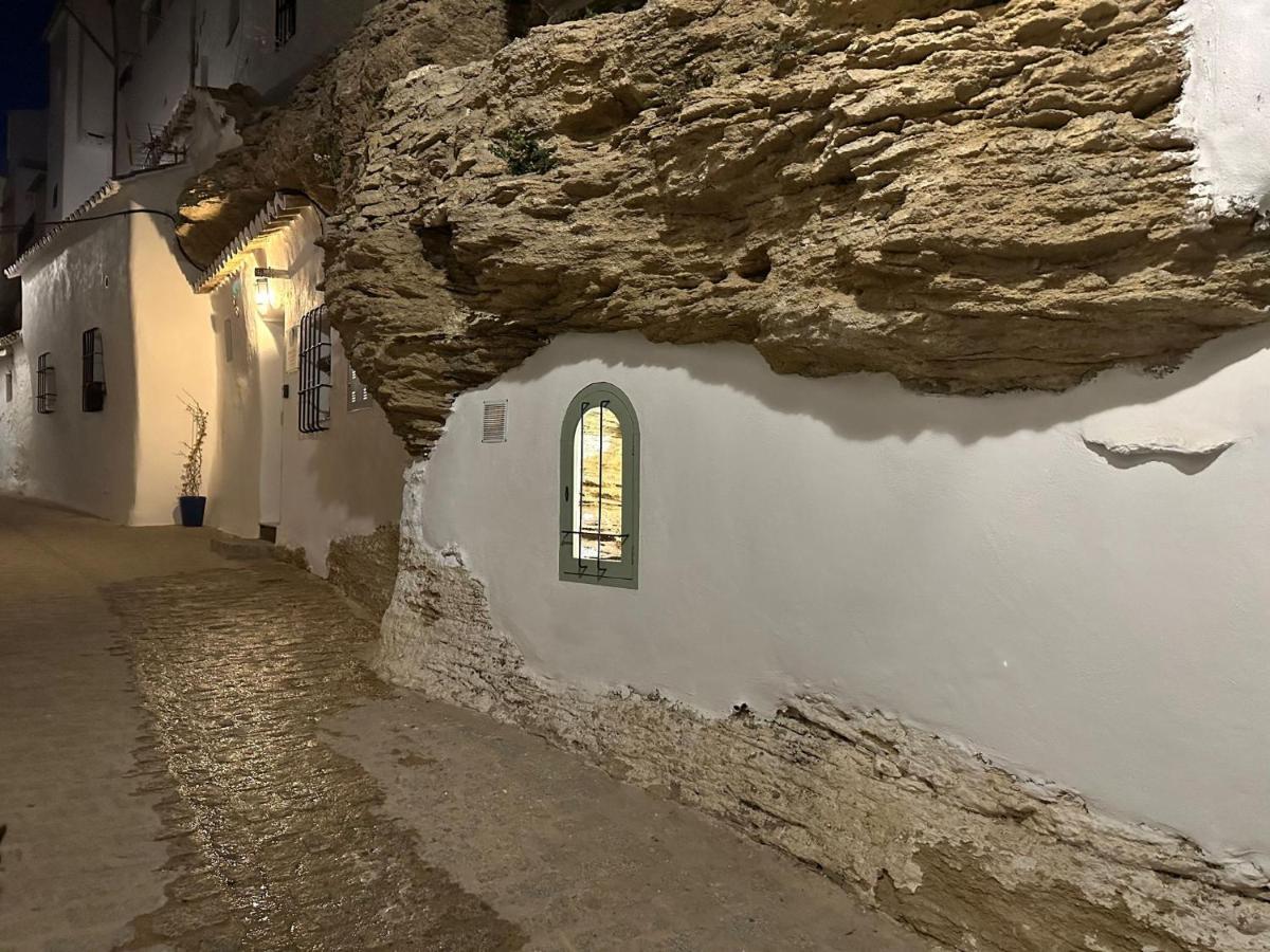 Tajito Romano Setenil De Las Bodegas Esterno foto